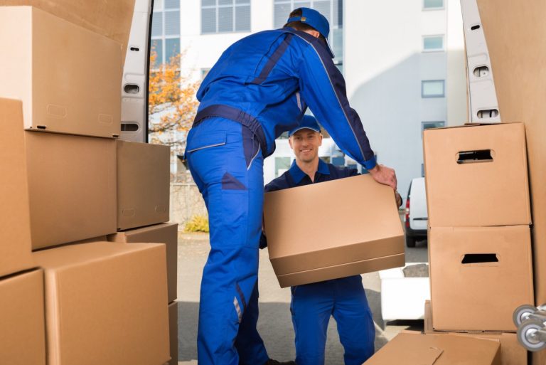 ADW Experten, die eine Wohnung auflösen